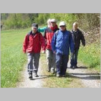 20170420_20.04.17 TWI Wanderung Illnau - Winti-kemptal_P1030137-best im schwung-small.jpg